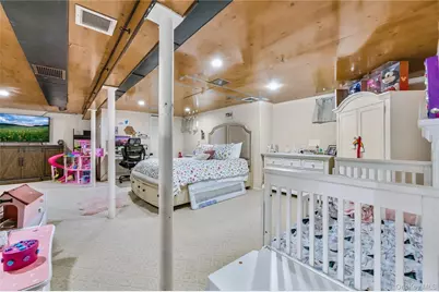 56 15th Avenue, West Babylon, NY 11704 - Photo 18