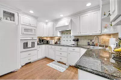 56 15th Avenue, West Babylon, NY 11704 - Photo 4