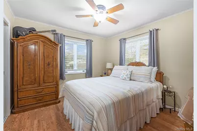 56 15th Avenue, West Babylon, NY 11704 - Photo 14