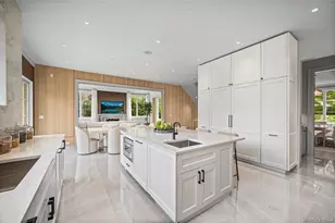 7 Mirrielees Rd, Great Neck, NY 11021 - Photo 16