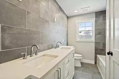 56 Seitz Drive, Bethpage, NY 11714 - Photo 24
