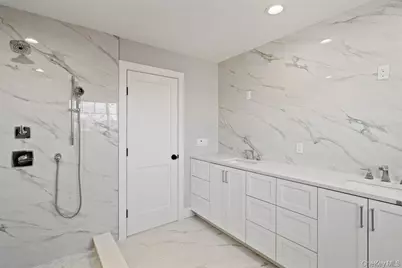 56 Seitz Drive, Bethpage, NY 11714 - Photo 20