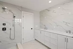 56 Seitz Dr, Bethpage, NY 11714 - Photo 22