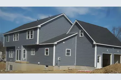 4 Jefferson Avenue, New Windsor, NY 12553 - Photo 2