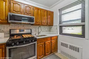 17 Lawrence Dr, White Plains, NY 10603 - Photo 6