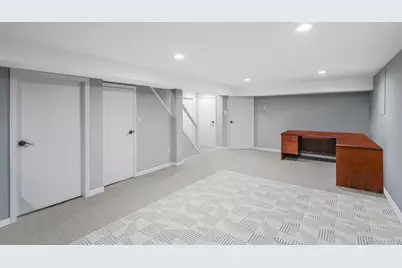 11 Country Squire Court, Dix Hills, NY 11746 - Photo 38