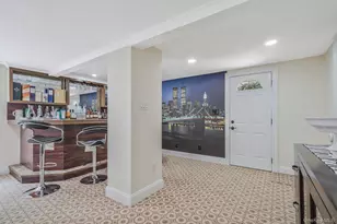 11 Country Squire Ct, Dix Hills, NY 11746 - Photo 14