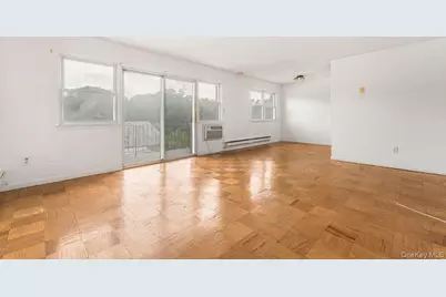 77 Lorraine Terrace #336, Mount Vernon, NY 10553 - Photo 4