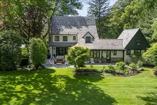 54 Inverness Rd, Scarsdale, NY 10583 - Photo 2