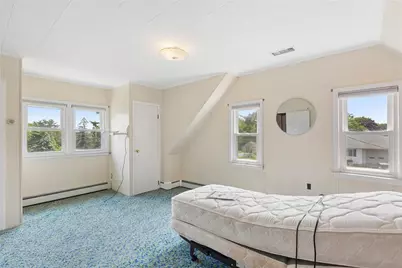 1295 Washington Avenue, Greenport, NY 11944 - Photo 10