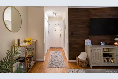 2449 Union Boulevard #36A, Islip, NY 11751 - Photo 1