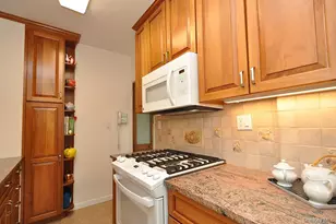 230 Garth Rd, Scarsdale, NY 10583 - Photo 6