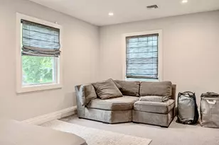 8 Stuyvesant Pl, Lawrence, NY 11559 - Photo 20