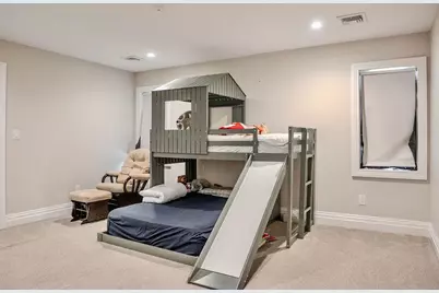 8 Stuyvesant Place, Lawrence, NY 11559 - Photo 18