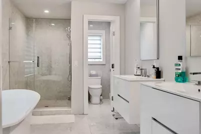 8 Stuyvesant Place, Lawrence, NY 11559 - Photo 16