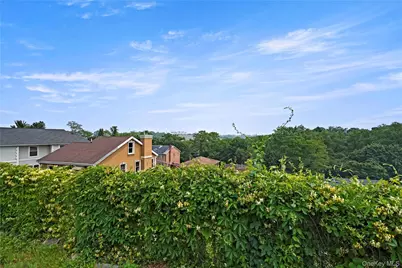 54 Albemarle Place, Yonkers, NY 10701 - Photo 26