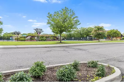 45 W 23rd Street, Deer Park, NY 11729 - Photo 18