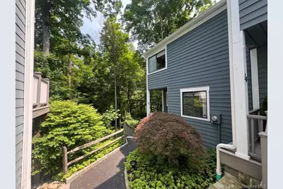 13 Timber Ridge, Mount Kisco, NY 10549 - Photo 8