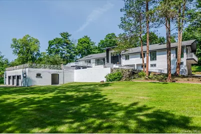 452 E Shore Road, Great Neck, NY 11024 - Photo 1