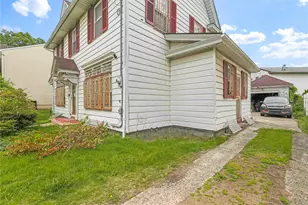 114-80 178th Pl, Addisleigh Park, NY 11434 - Photo 22