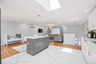 34 Dennis Ln, Bethpage, NY 11714 - Photo 8