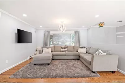 34 Dennis Lane, Bethpage, NY 11714 - Photo 4