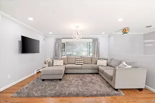 34 Dennis Ln, Bethpage, NY 11714 - Photo 4