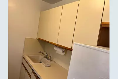 210-12 69th Avenue #Lower, Oakland Gardens, NY 11364 - Photo 6