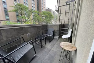 554 E 191st St, Bronx, NY 10458 - Photo 16