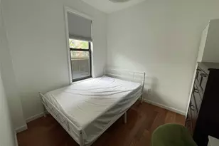 554 E 191st St, Bronx, NY 10458 - Photo 18