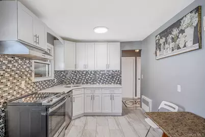 859 Franklin Avenue, Valley Stream, NY 11580 - Photo 6