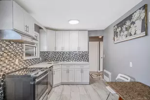 859 Franklin Ave, Valley Stream, NY 11580 - Photo 6