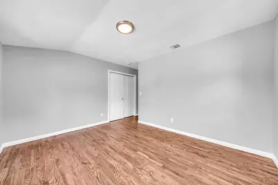 1090 Brookdale Avenue, Bay Shore, NY 11706 - Photo 22