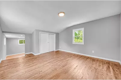 1090 Brookdale Avenue, Bay Shore, NY 11706 - Photo 16