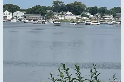 758 Connecticut View Drive, Mill Neck, NY 11771 - Photo 22