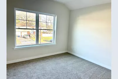 20 10th Street, Ronkonkoma, NY 11779 - Photo 10