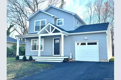 20 10th Street, Ronkonkoma, NY 11779 - Photo 2