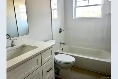 20 10th Street, Ronkonkoma, NY 11779 - Photo 6