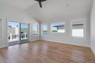 12 Pershing Pl, Island Park, NY 11558 - Photo 20