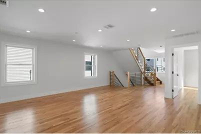 12 Pershing Place, Island Park, NY 11558 - Photo 14