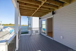 12 Pershing Pl, Island Park, NY 11558 - Photo 12