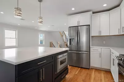 12 Pershing Place, Island Park, NY 11558 - Photo 10