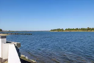 12 Pershing Pl, Island Park, NY 11558 - Photo 36