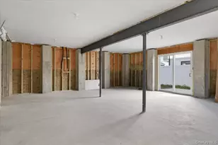 12 Pershing Pl, Island Park, NY 11558 - Photo 32