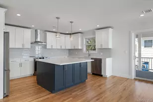 12 Pershing Pl, Island Park, NY 11558 - Photo 6