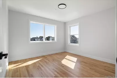 12 Pershing Place, Island Park, NY 11558 - Photo 28