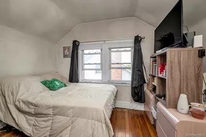 4360 Auburndale Lane, Flushing, NY 11358 - Photo 8