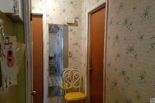 492 Pershing Blvd, Rockville Centre, NY 11570 - Photo 6