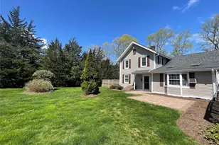 496 N Country Rd, Saint James, NY 11780 - Photo 16