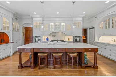 7 Fox Meadow Lane, Lloyd Harbor, NY 11743 - Photo 10